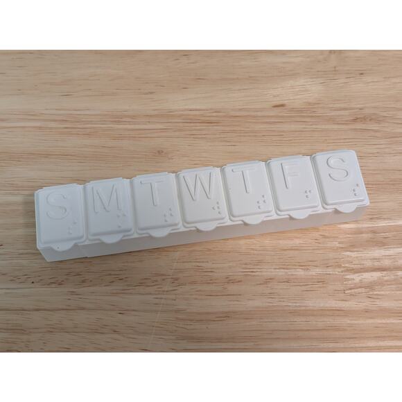 Generic White Weekly Pill Minder Medication Organizer Sunday - Saturday Braille - Picture 1 of 3